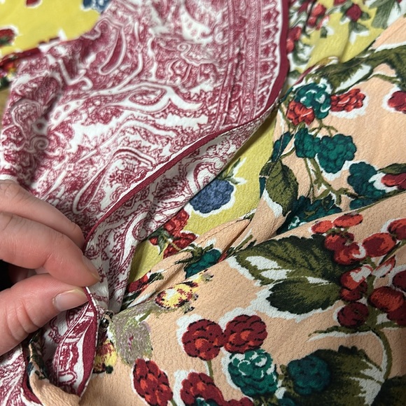 Meadow rue greatshape Anthropologie patchwork floral multi color wrap blouse - Picture 9 of 9